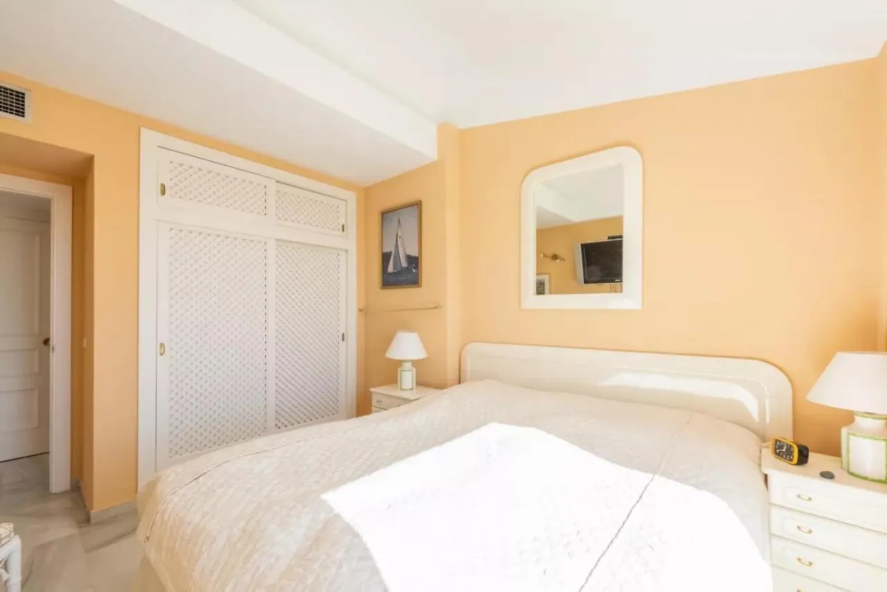 Marina Vistas - Puerto Marina Apartment Benalmadena